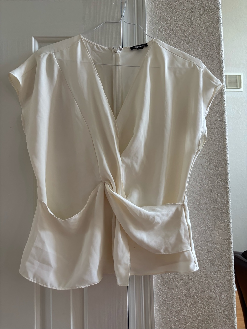 Express Light Cream Twist-Front Cap Sleeve Top